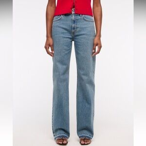 Abercrombie and Fitch The ‘90s Relaxed Jean High Rise Curve Love Size